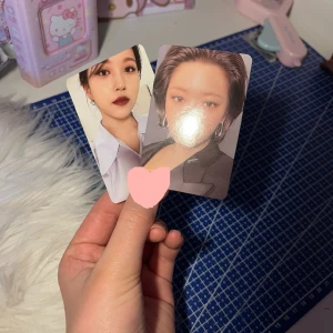 Twice - Jeongyeon och mina Tradar för chaeryeong, Itzy eller Dahyun twice jag vill mest ha Itzy men hör av er ifall ni skulle vilja 🫶🏼🩷