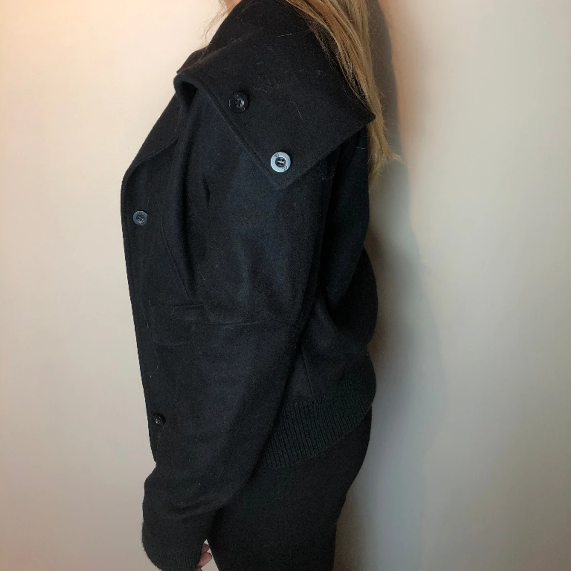 Svart kappa/jacka - 90