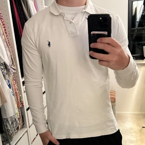 Ralph lauren tröja - Riktigt fet Ralph lauren tröja! 9/10 skick inga defekter ✅Storlek M.