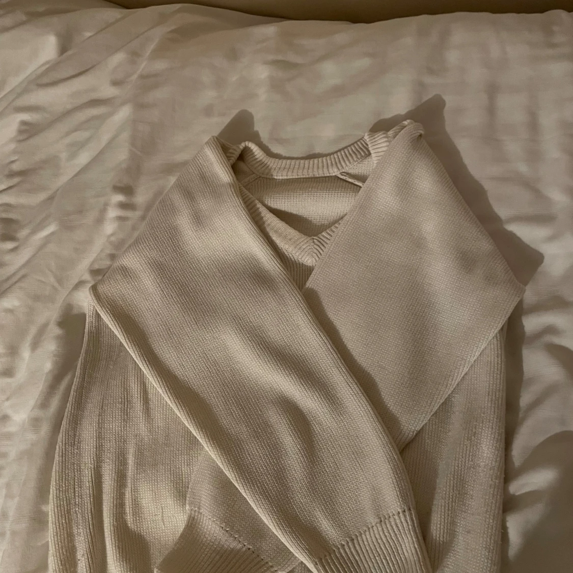 Vit stickad tröja - 91