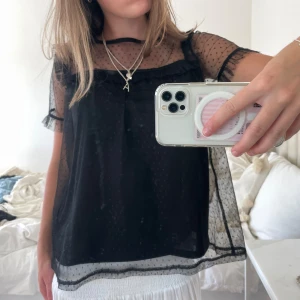 Svart fest topp - Så snygg till fest eller annat🐆🐆kommer ej till användning!