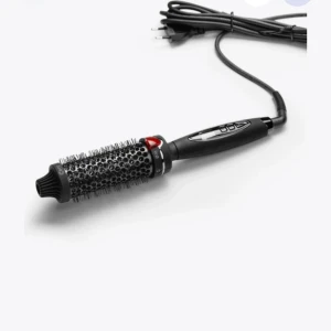 Cera värmeborste 38 mm - Säljer min cera värmeborste 38 mm då jag skaffat en dyson! Använd max 5 gånger