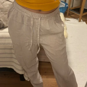 Linnebyxor  - ”Linnebyxor” från Lager157. Storlek XS. Använda fåtal gånger 💓