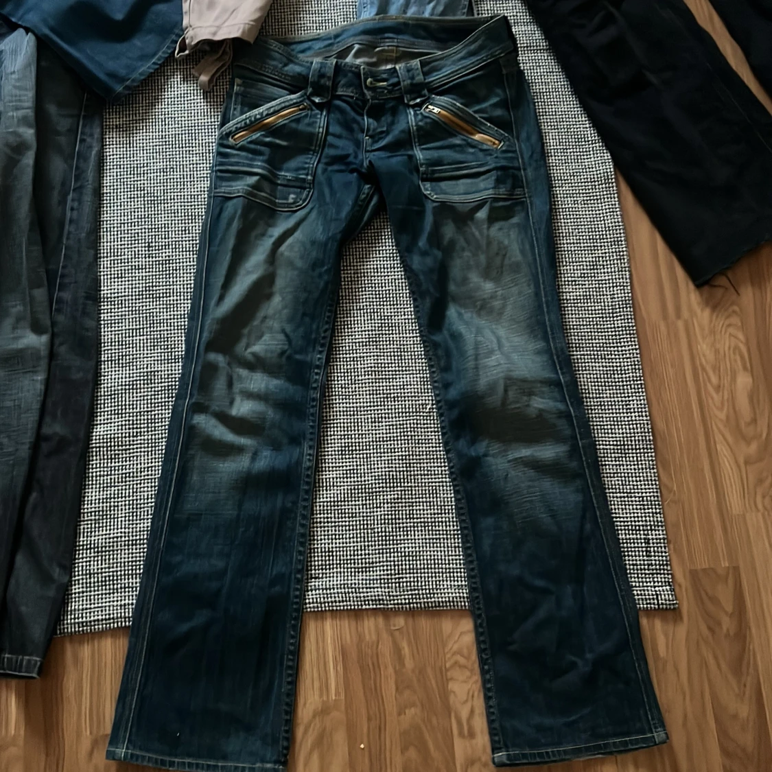 Lågmidjade jeans