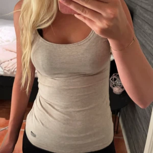 Intimissimi linne  - Köpte detta fina intimissimi linnet för ett tag sedan men bara använt några gånger så fortfarande i bra skick💗💗skriv vid frågar!!