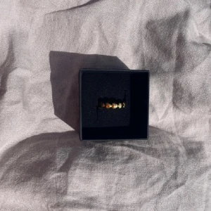 Julia ring rostfri  - 45kr/st, i Ion plated 304 Stainless steel,  finns flera i lager😊 kolla gärna in min instragram där jag främst sköter försäljningen 🤍 fler liknande smycken hittar ni på min sida 🥰