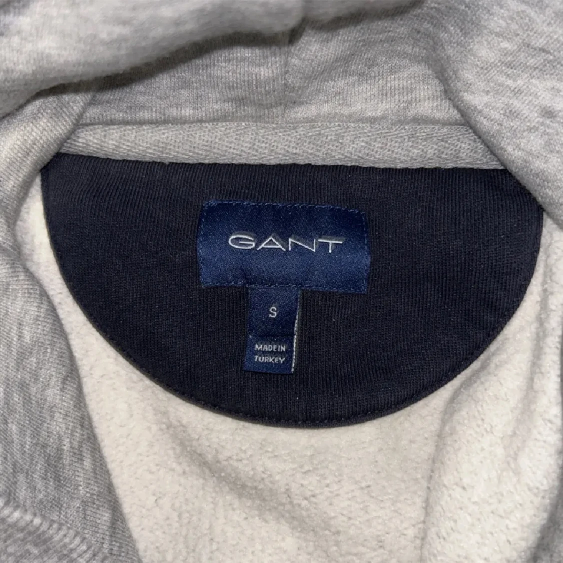Gant Hoodie - 91