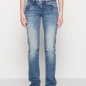 Ltb valerie jeans i storlek 28/30. Inga defekter.