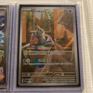 Pokémon kort Mimikyu 075PC Black Star Promo Scarlet & Violet - Fint kort skickas i sleeve och toploader 