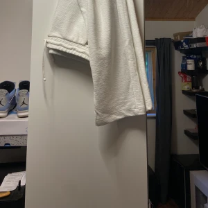 Zara byxor  - Zara byxor i storlek L. Helt nya och endast testade