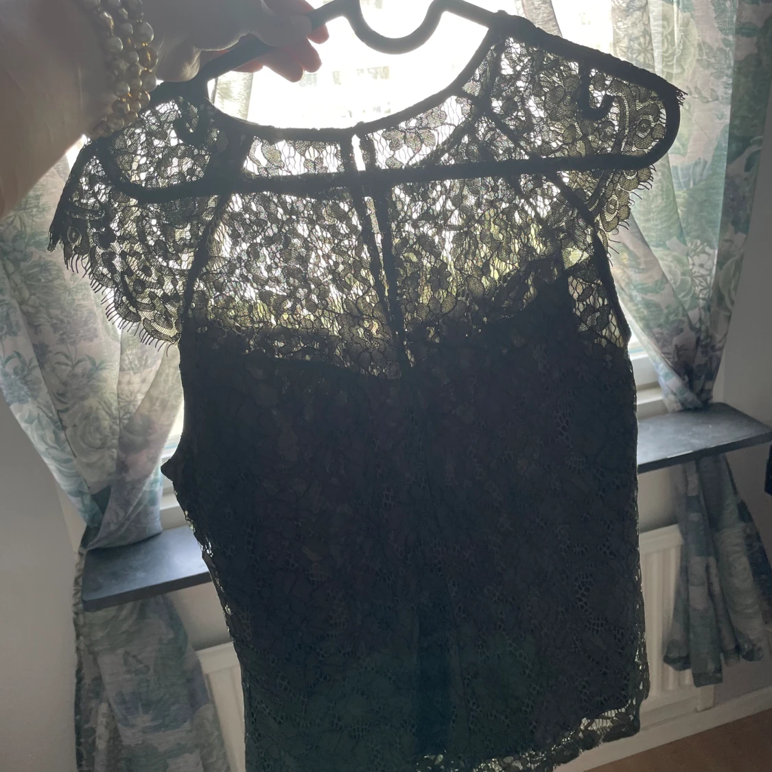 Jättefin spets blus - 90
