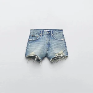 Jeans shorts - Säljer mina as snygga jeans shorts då de är fel storlek