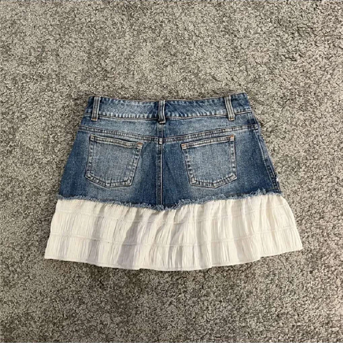 Jeanskjol med volanger - 90