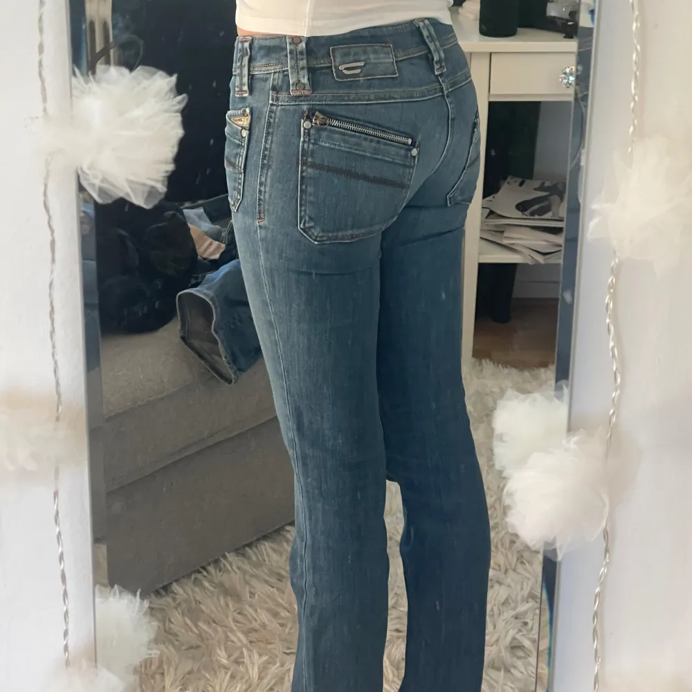 Jättefina lågmidjade jeans ifrån Diesel!! Storlek W26 L32 ❤️LÄS BIO INNAN DU KONTAKTAR/KÖPER!. Jeans & Byxor.