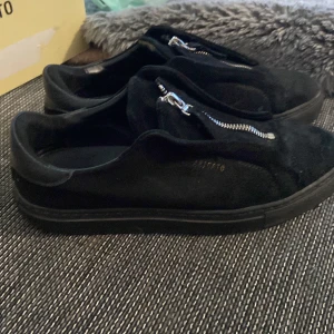 Alex Arigato  - Alex arigato ett par fina skor och sköna 