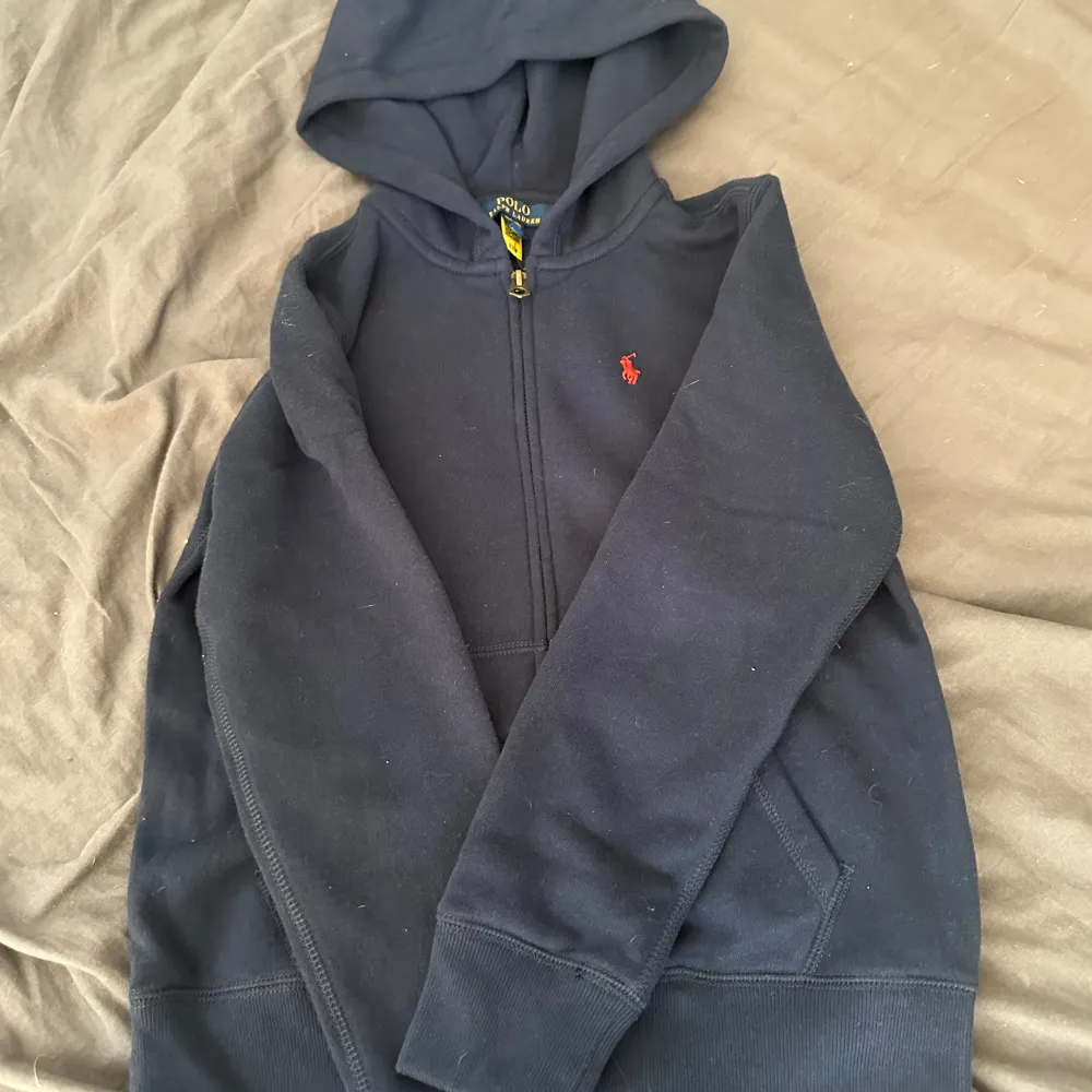 Ralph Lauren zip hoodie i xs, aldrig använd. Hoodies.