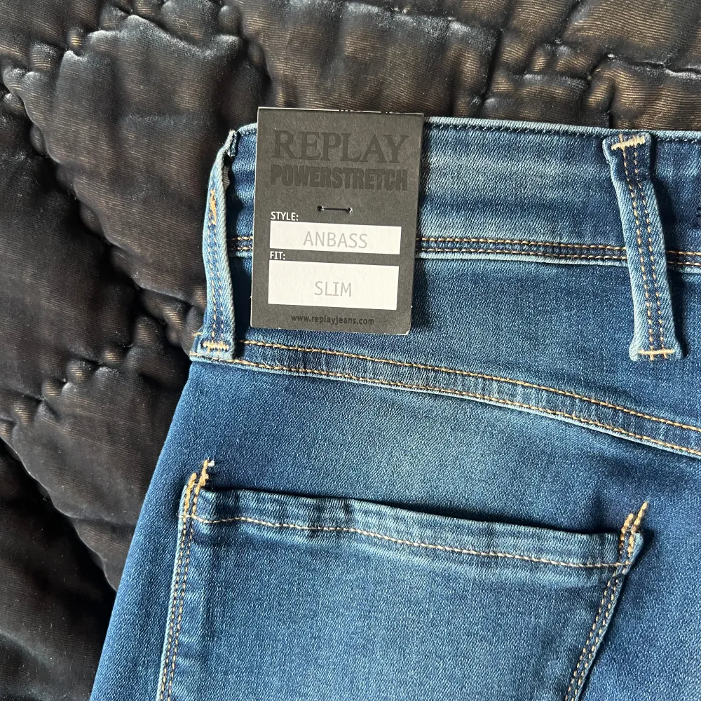 Skit snygga replay jeans med en väldigt skön strech! Helt nya med tag!. Jeans & Byxor.