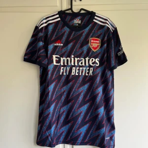 Arsenal tröja - Endast testad. Nyskick