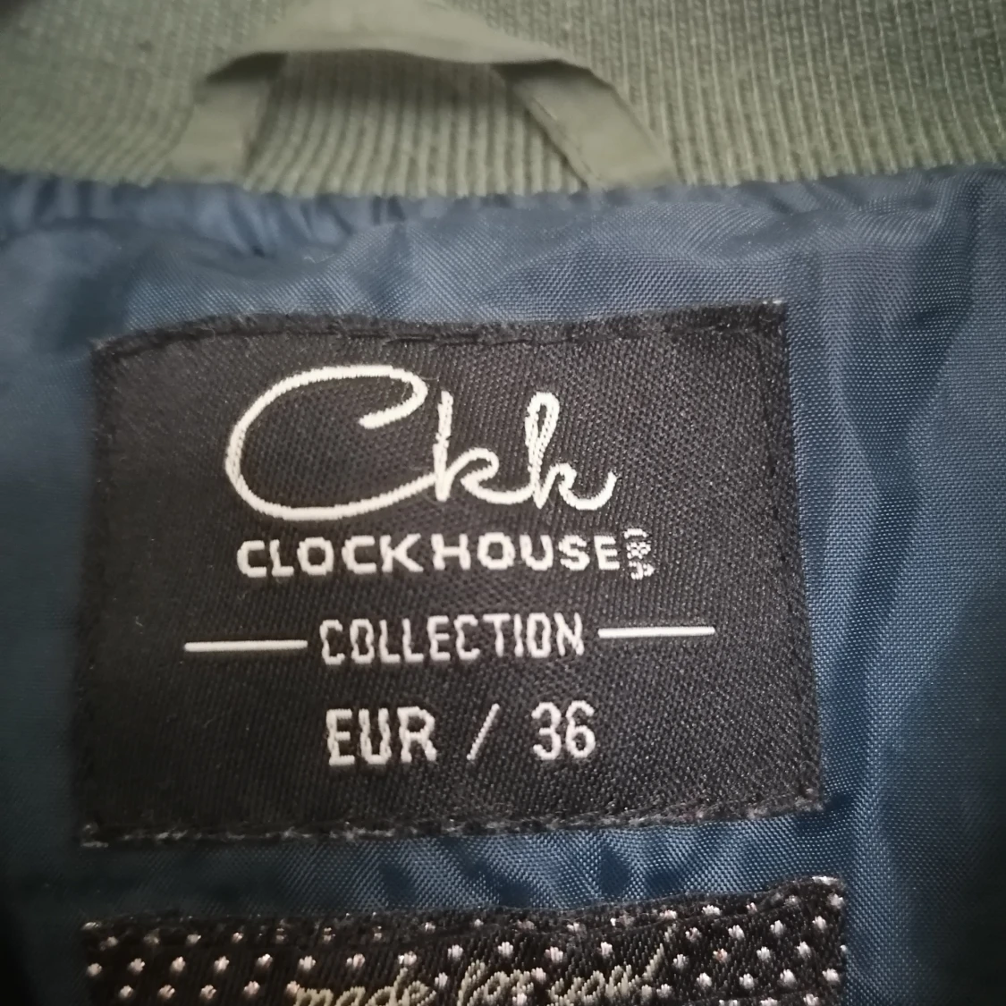 Snygg bomberjacka från Clockhouse - 92