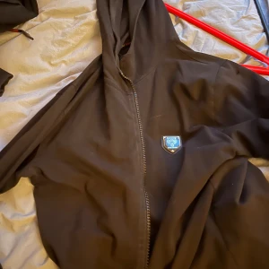 Philip plein sport hoddie - Välanvänd tröja i strl xxl men sitter som xl 