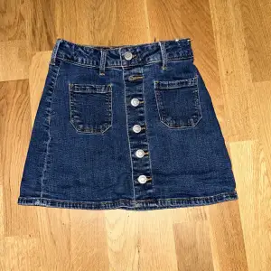 Jeans kjol från HM, bra skick! 