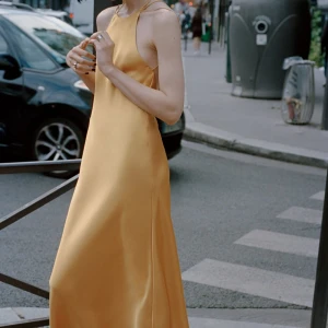 Klänning  - Klänning