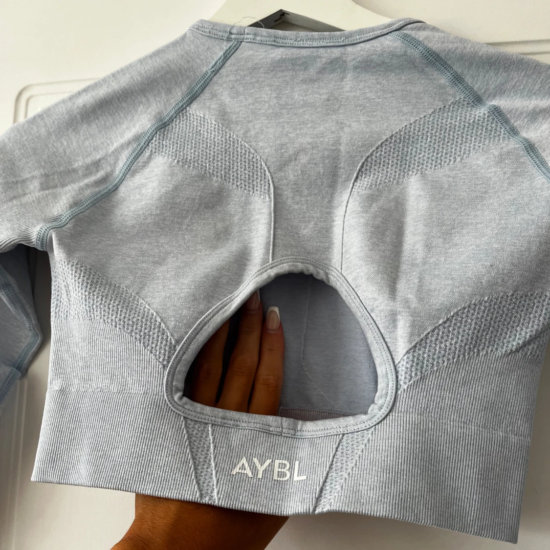 Croppad träningstopp. - 91