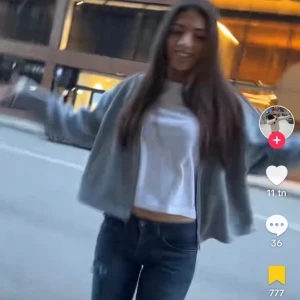 Vår jacka  - Jätte fin jacka från Zara. Ny skick, aldrig använt. 