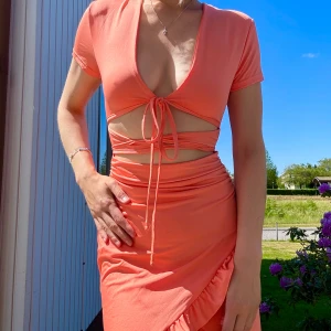 Orange klänning  - Jätte fin klänning till sommaren!