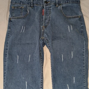 Helt nya fina  Dsquaerd shorts någon som är intresserad? - Helt nya Dsquaerd 2 shorts jätte fina  