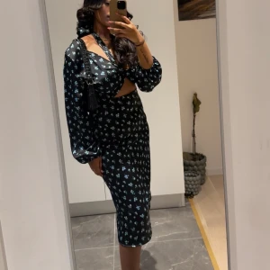 Sommar klänning  - Använt endast 2 gånger 