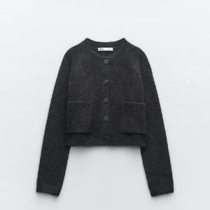 Stickad kofta - Stickad kofta från Zara som är helt ny💗💗💗