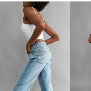 Low straight jeans  - Andvända få tala gånger från Gina.