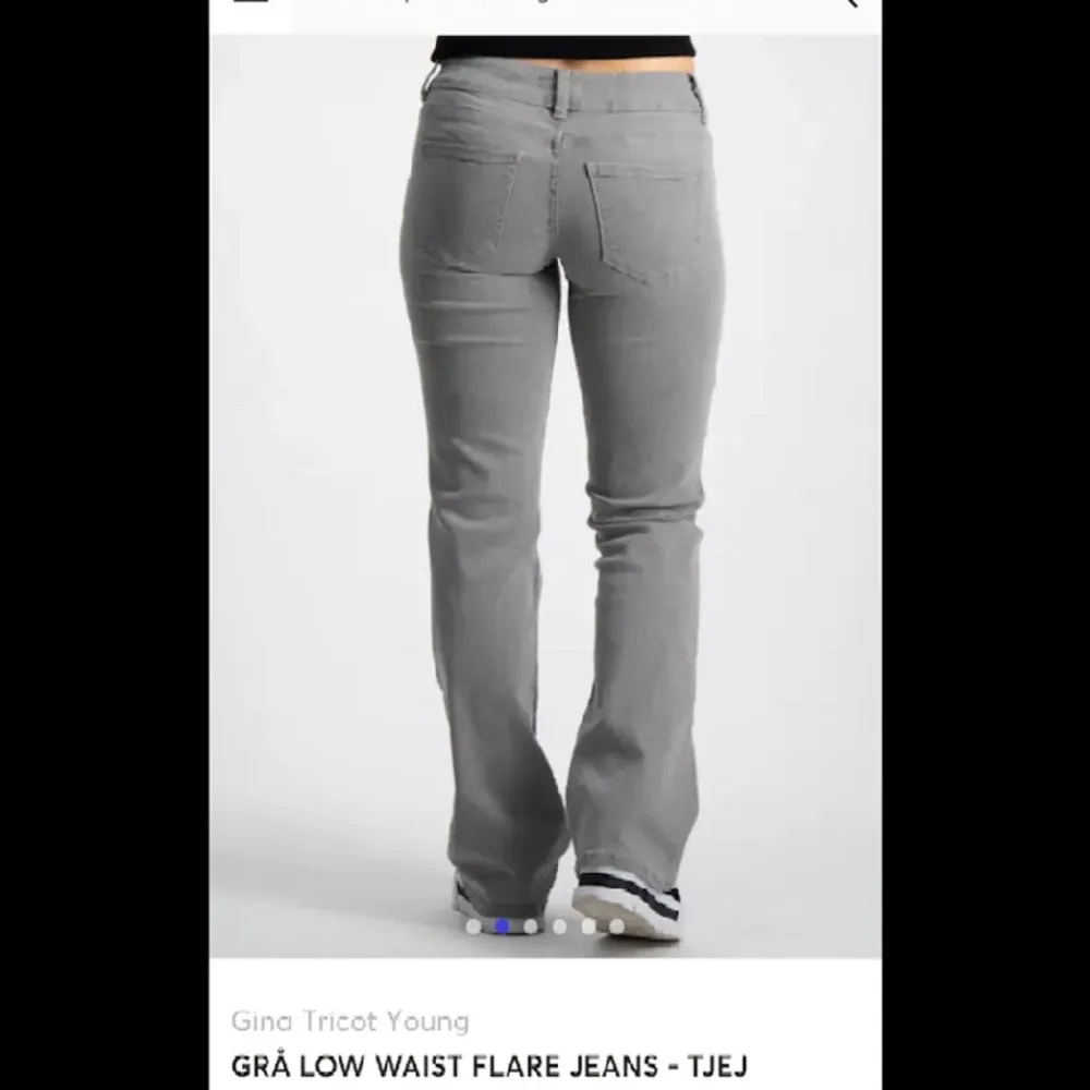 Gina Young byxor som är helt slutsålda som jag aldrig använd dock köpte från Plick för nån månad sen men storleken passade inte❤️❤️. Jeans & Byxor.