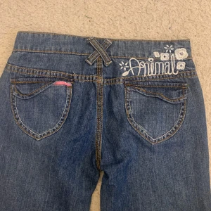 Utsvängda lågmidgade jeans  - Skriv för mått eller fler bilder! 🤍