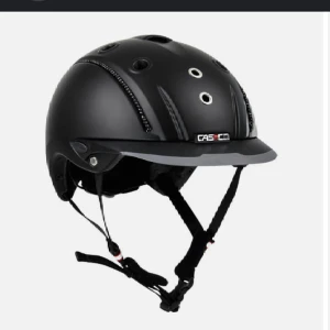 CASCO HJÄLM - Säljes pågrund av aldrig används, ny skick. Nypris ca 1399 Mitt pris 550