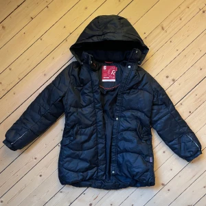 Reina vinterjacka strl 134 - Reima vinterjacka gott skick mkt bra kvalitet