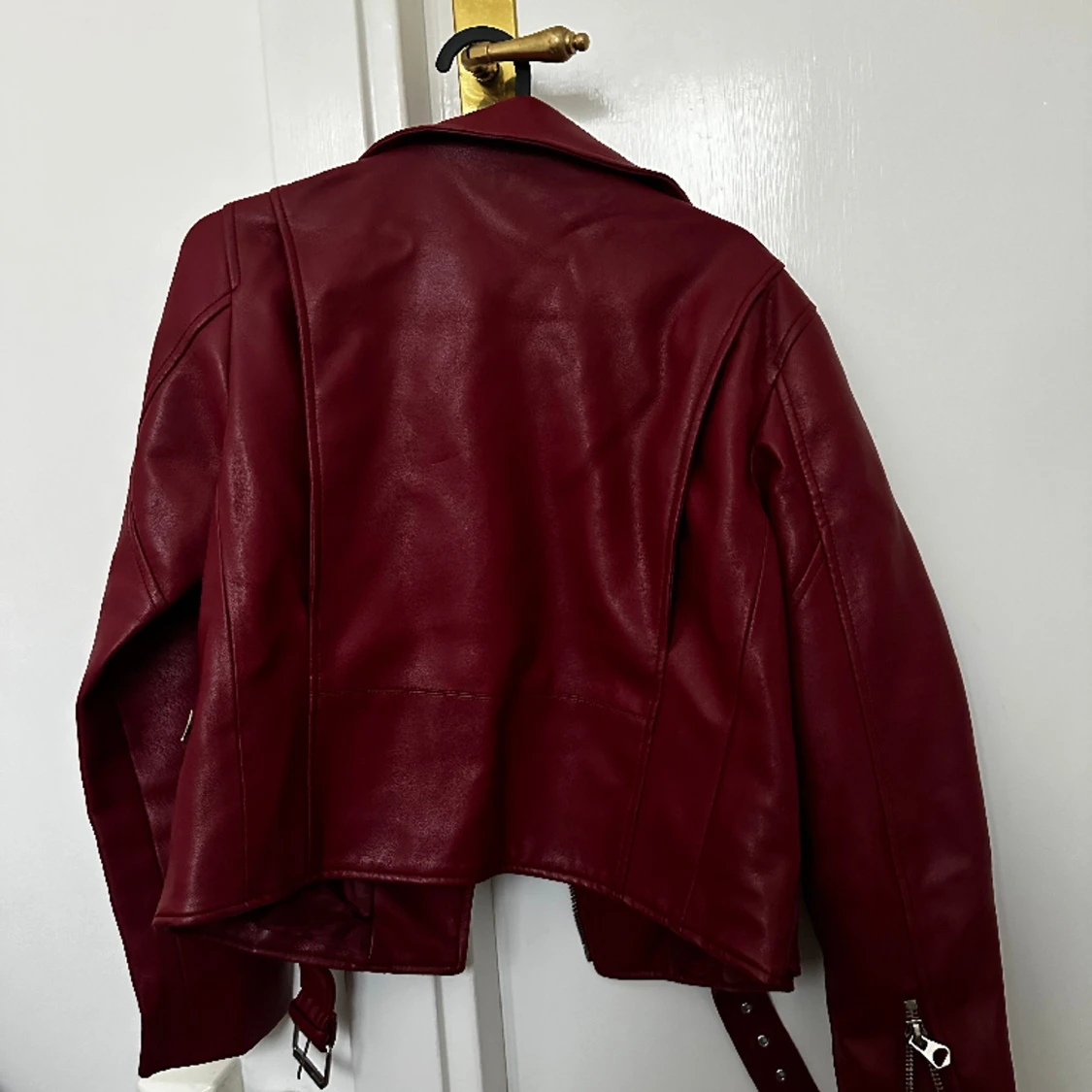 Röd sexig skinnjacka ;) - 91