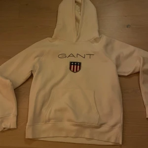 Gant hoodie - Helt ny inte använd. 
