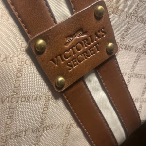 Vintage Victoria secret väska  - As snygg!!!! 