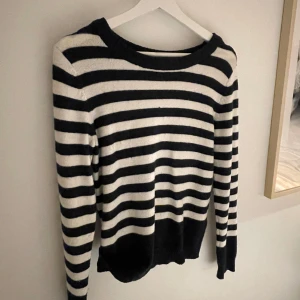 Stickad tröja - Jättefin stickad tröja💕💕 skriv för frågor!! 