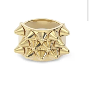 Edblad ring - Jättefin ring från Edblad. Strl 18,5 mm (L) Kommer inte till användning längre. Fint skick!