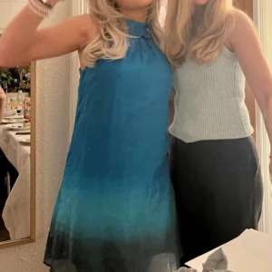 Blå klänning - Så vacker blå klänning