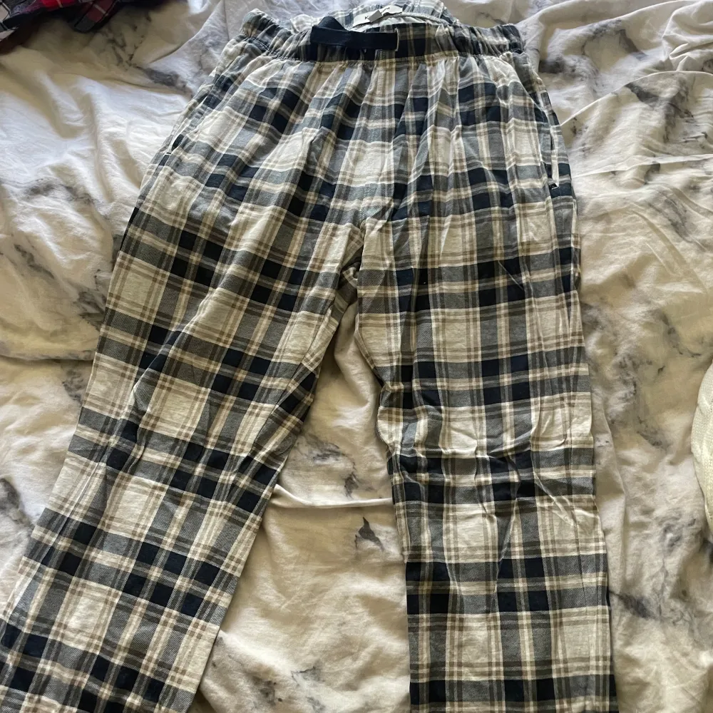 Använda en gång, original pris 400. Jeans & Byxor.