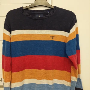 Gant tröja - Något använd. Öppen för bud