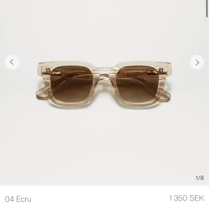 Chimi 04  - Säljer mina fina solglasögon i ecru 04 köpte dom i januari inte alls myxket använda säljer för jag inte behöver dom🙂🙂🙂🙂🙂💕