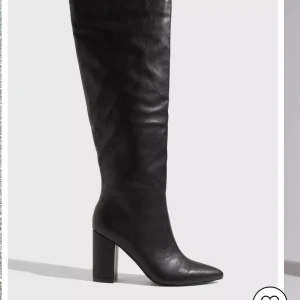 Boots - Säljer mina boots från nelly. Storlek 39. Använda en gång. 