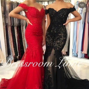 Balklänning  - Säljer min otroliga balklänning i svart🖤använd en gång under min bal, men den är i nyskick❤️‍🔥 köptes för 4400kr har kvar kvittot som kan medföljas vid köp🧸