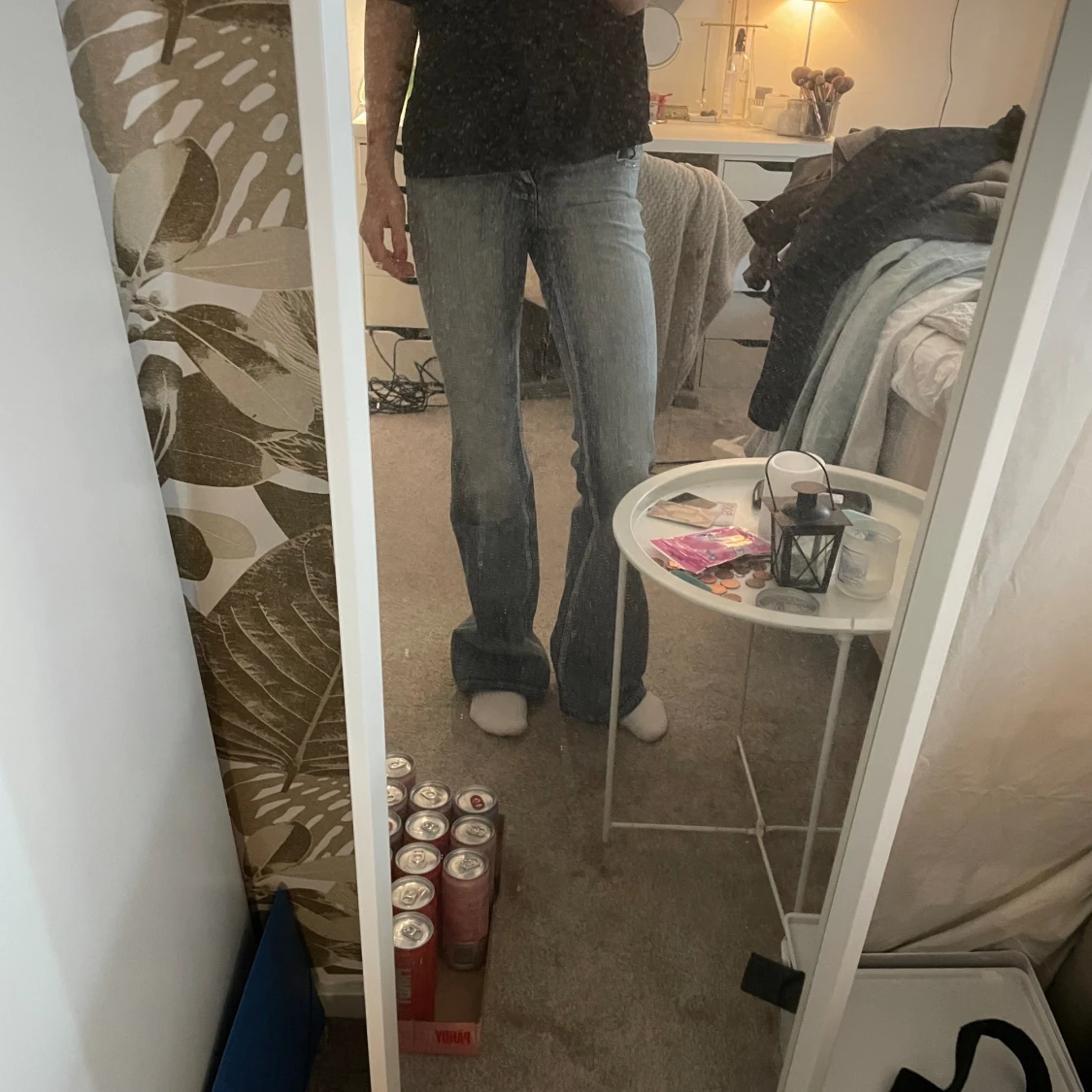 lågmidjade utsvängda jeans - 92