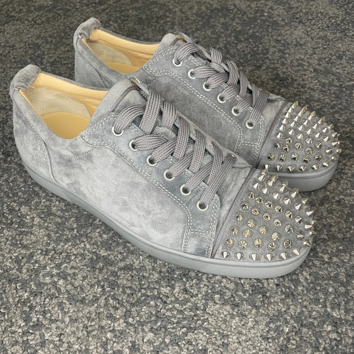 Christian Louboutin  - 93